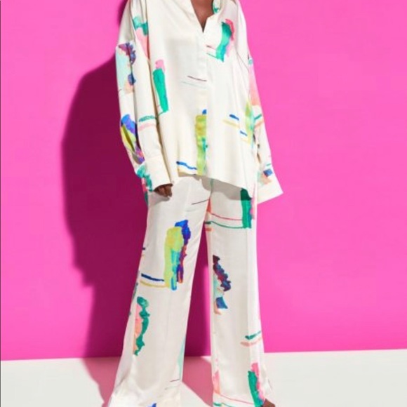 H&M Patterned Oversized Shirt - Picture 2 of 3